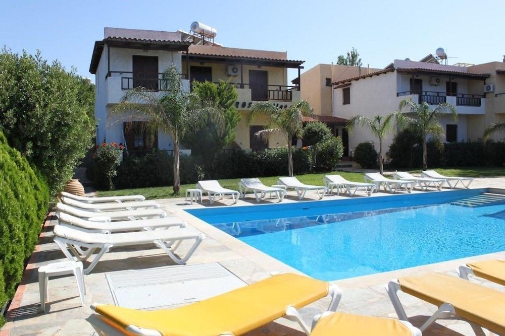 Petros Village Hersonissos  Eksteriør billede