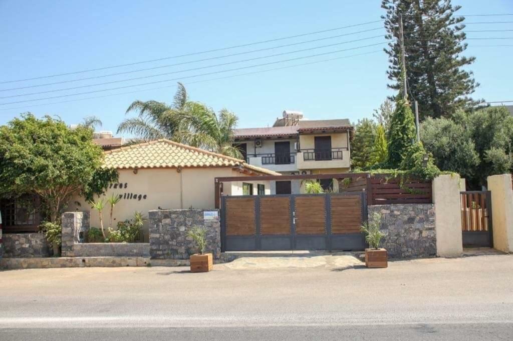 Petros Village Hersonissos  Eksteriør billede